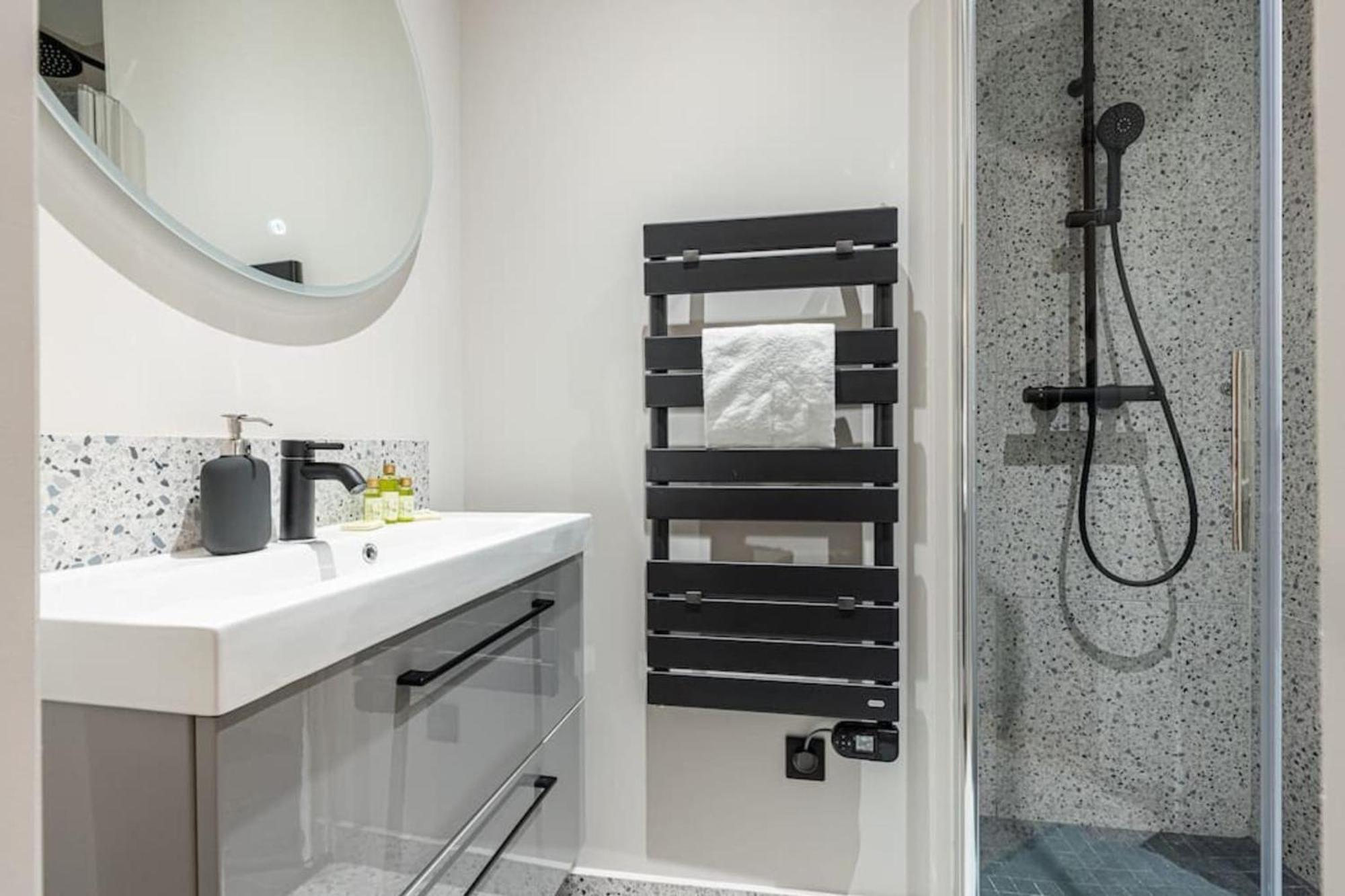 La Croix - Old Town Modern Apartment - 2 Bedrooms Nice Eksteriør billede